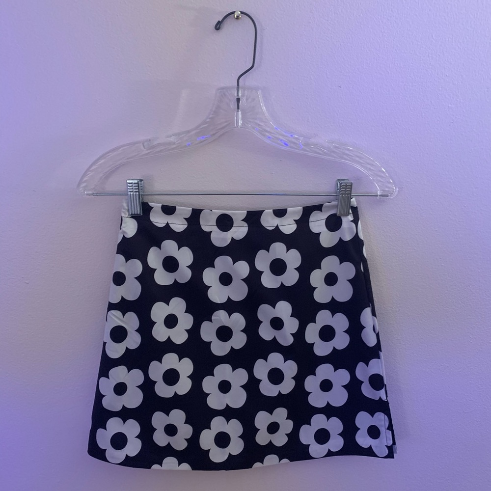 Mod Daisy Ultra Mini Skirt XS